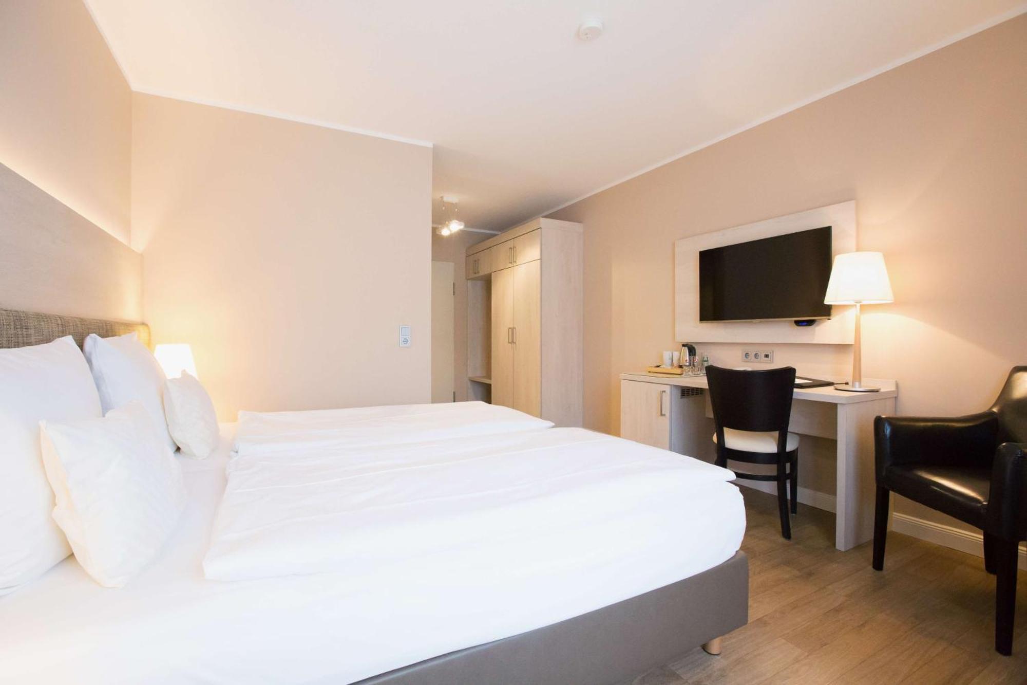 Best Western Plus Theodor Storm Hotel Husum  Exterior photo